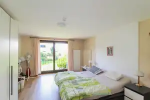 Neue Luftwärmepumpe und überwiegend Fußbodenheizung - Exklusives Architektenhaus mit Traumgarten! – Rosenheim (Kreis) – Vorschaubild 6