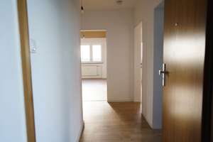 Ohne Makler & Bezugsfrei: Renovierte 3-Zimmer-Wohnung im 12. OG mit Sonnenbalkon und Blick ins Grüne – Mönchfeldstraße 110, 70378 Mönchfeld, Stuttgart – Vorschaubild 9
