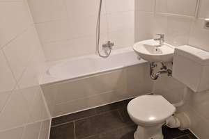 Hier ist ganz viel Platz! - 4-Zimmer-Wohnung mit Balkon, frisch renoviert - ** AB AUGUST **! – Ringstraße 197, 4209 Grünau-Mitte, Leipzig – Vorschaubild 13