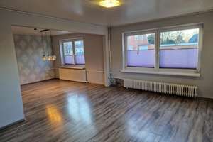 Großzügige Immobilie in Rödemis mit separater Einliegerwohnung – Die vollständige Adresse der Immobilie erhältst du vom Anbieter., 25813 Husum – Vorschaubild 12