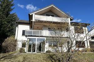 Charmantes Einfamilienhaus mit Einliegerwohnung und Feldblick! – Die vollständige Adresse der Immobilie erhältst du vom Anbieter., 61273 Wehrheim – Vorschaubild 1
