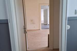 helle sanierte 2 Zimmer Wohnung **