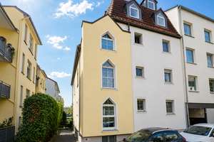 Sehr schöne 3 Zimmerwohnung in der Esmarchstrasse 3