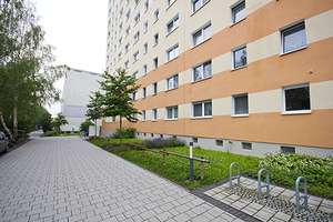 Nachnutzer gesucht! 2-Raumwohnung auf der Fahrstuhletage mit Dusche... – Coimbraer Str. 39, 6132 Silberhöhe, Halle (Saale) – Vorschaubild 7