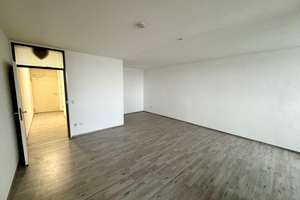 Großes Apartment in zentraler Lage in Leverkusen Wiesdorf – Die vollständige Adresse der Immobilie erhältst du vom Anbieter., 51373 Wiesdorf, Leverkusen – Vorschaubild 3