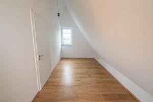 Stilvolle Maisonette-Eigentumswohnung mit großzügiger Dachterrasse in einzigartiger Dorfrandlage – Die vollständige Adresse der Immobilie erhältst du vom Anbieter., 41352 Korschenbroich – Vorschaubild 9