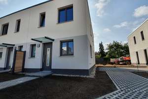 Schöne Doppelhaushälfte mit vier Zimmern in Bohnsdorf (Treptow), Berlin – Die vollständige Adresse der Immobilie erhältst du vom Anbieter., 12526 Bohnsdorf, Berlin – Vorschaubild 3