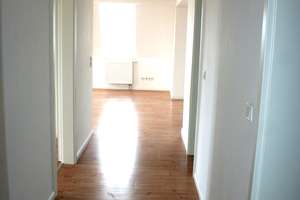 Provisionsfreie 3,5 Zimmerwohnung mit ca. 98 m² im Herzen von Solingen – Kölner Str. 73-77, 42651 Solingen-Mitte, Solingen – Vorschaubild 3