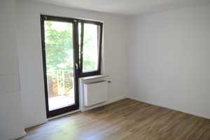 Gut geschnittene 3 Zimmerwohnung mit Balkon – Köln – Vorschaubild 4