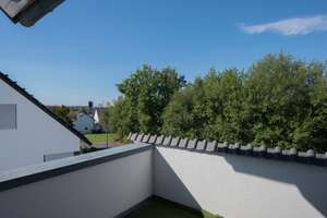 Ein Zuhause mit außergewöhnlichen Möglichkeiten -  stilvolles Zweifamilienhaus in Frankfurt-Harheim – 60437 Harheim, Frankfurt am Main – Vorschaubild 42