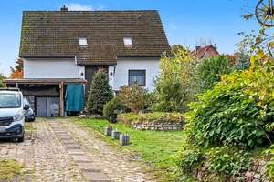 Massives 2-Familien-Haus auf ca. 1.206 m² Grundstück in Top-Lage von Seevetal - Emmelndorf – Die vollständige Adresse der Immobilie erhältst du vom Anbieter., 21218 Seevetal – Vorschaubild 1
