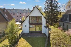 Hamburg-Rahlstedt: Gesuchte Lage, ca. 230 qm Wohn-/Nutzfläche inkl. Doppelgarage & riesen Grundstück – Die vollständige Adresse der Immobilie erhältst du vom Anbieter., 22149 Rahlstedt, Hamburg – Vorschaubild 14