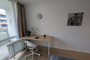 Sonniges möbliertes Appartement - frisch renoviert, mit Südwestbalkon und Tiefgaragenstellplatz – Auerfeldstraße 27, 81541 Obere Au, München – Vorschaubild 4