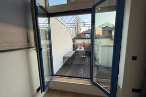 Luxus-Maisonette in Schwabing | Dachterrasse, Balkon, Teil-möbliert, 2 Min. Münchner Freiheit