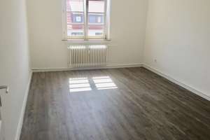 Schicke renovierte 2-Zimmer Wohnung – Augsburger Str. 20, 28215 Regensburger Straße, Bremen – Vorschaubild 3