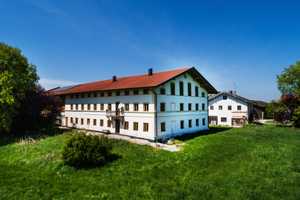 Immens viel Platz zum Wohnen & Arbeiten! Historischer Hof mit Zuhaus – Traunstein (Kreis) – Vorschaubild 2