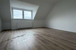 Kernsanierte 2-Zimmer Dachgeschosswohnung in Duisburg-Untermeiderich – Neustraße 11, 47137 Untermeiderich, Duisburg – Vorschaubild 8