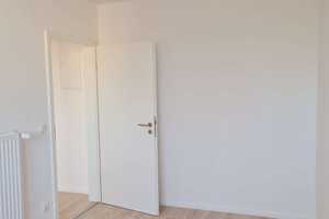 SCHÖNER WOHNEN. Kernsanierte 3 Zimmer Wohnung nach KFW 70 Standard, in Top-Lage nähe Citygalerie – Provinostraße 16, 86153 Augsburg – Vorschaubild 10