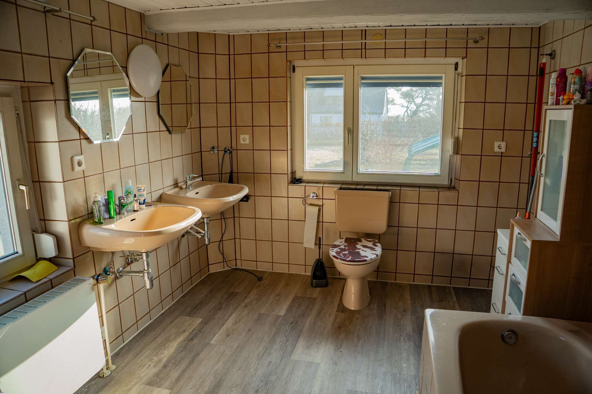 Immobilie in Frankenhardt - Großzügiges 2-FH auf ca. 3.300 m2 Grundstück mit weiterem Bauplatz! Tierhaltung möglich! - Bild 9