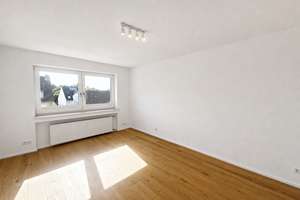 Wunderschöne Zwei-Zimmerwohnung mit großem Balkon und hochwertiger Ausstattung inkl. Außenstellplatz – 40591 Wersten, Düsseldorf – Vorschaubild 3
