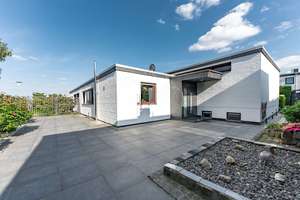 KENSINGTON Exklusiv - Hochwertig ausgestatteter Bungalow in Bestlage von Frechen – Die vollständige Adresse der Immobilie erhältst du vom Anbieter., 50226 Frechen – Vorschaubild 2