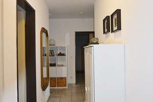 Helle 3 Zimmer-Wohnung im EG/Hochparterre mit Balkon in äußerst gepflegtem Mehrfamilienhaus – Westparkstr. 89, 47803 Kempener Feld/Baackeshof, Krefeld – Vorschaubild 3