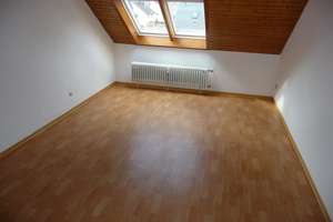 Geräumige 2 1/2-Zimmer-Dachgeschosswohnung in ruhiger Wohnlage von KA-Grötzingen – Die vollständige Adresse der Immobilie erhältst du vom Anbieter., 76229 Grötzingen, Karlsruhe – Vorschaubild 6