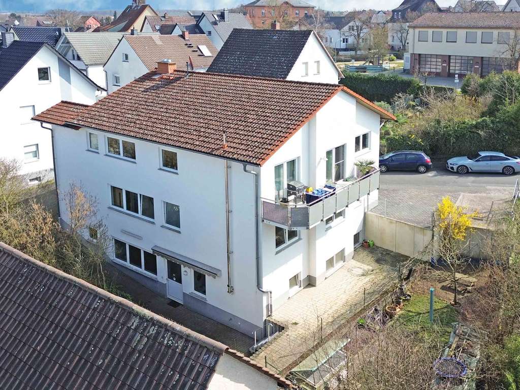 Immobilie in Gießen - Elegantes Zweifamilienhaus zur Kapitalanlage und Eigennutzung - Bild 3