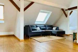 Großzügige Dachgeschoss-Maisonette mit Loftcharakter nahe der Kö
