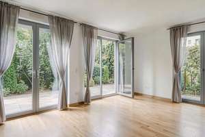 Eine Seltenheit am Engelbecken – Neuwertiges Townhouse, ruhig gelegen und von Natur umgeben – 10179 Mitte (Ortsteil), Berlin – Vorschaubild 3