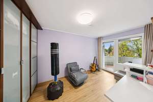 Elegantes Wohnen über zwei Etagen – Maisonette mit Kamin, TG-Stellplatz & Top-Ausstattung – Die vollständige Adresse der Immobilie erhältst du vom Anbieter., 80992 Alt-Moosach, München – Vorschaubild 11