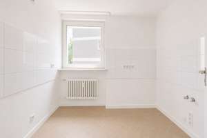 *SPANNEND für RENTNER* - kernsaniertes 2 Zimmer Apartment mit Balkon in altengerechtem Haus! – Düsseldorfer Str. 501, 47055 Wanheimerort, Duisburg – Vorschaubild 5