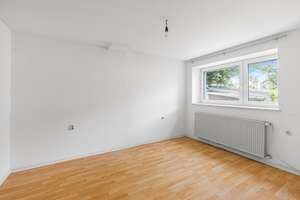 Zweifamilienhaus mit möglichem Umbau auf MFH und separatem Büroeingang.  – Die vollständige Adresse der Immobilie erhältst du vom Anbieter., 80935 Lerchenau-Ost, München – Vorschaubild 16