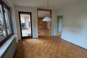 +++RESERVIERT+++Charmantes Wohnhaus in ruhiger Siedlungslage – Die vollständige Adresse der Immobilie erhältst du vom Anbieter., 84367 Tann – Vorschaubild 5