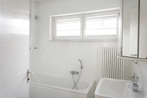 Gut geschnittenes Einfamilienhaus mit Sauna und Garage in ruhiger Lage sucht freundliche Bewohner – Schillerstraße 49, 12305 Berlin – Vorschaubild 30