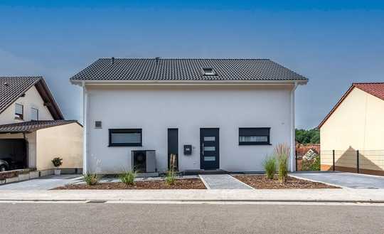 Modernes und energieeffizientes Einfamilienhaus mit großzügigem Raumangebot