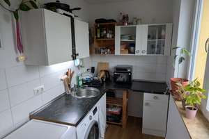 Dachterrasse, PKW-Stellplatz, kleine EBK  - modernes 1-Zimmerapartment mit toller Ausstattung! – 7745 Jena-Süd, Jena – Vorschaubild 8