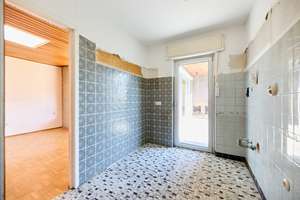 Wunderbarer Blick inklusive! Erbpacht - Sanierungsbedürftiger Bungalow mit Garage – Fuchsfeldweg 26, 47259 Mündelheim, Duisburg – Vorschaubild 6
