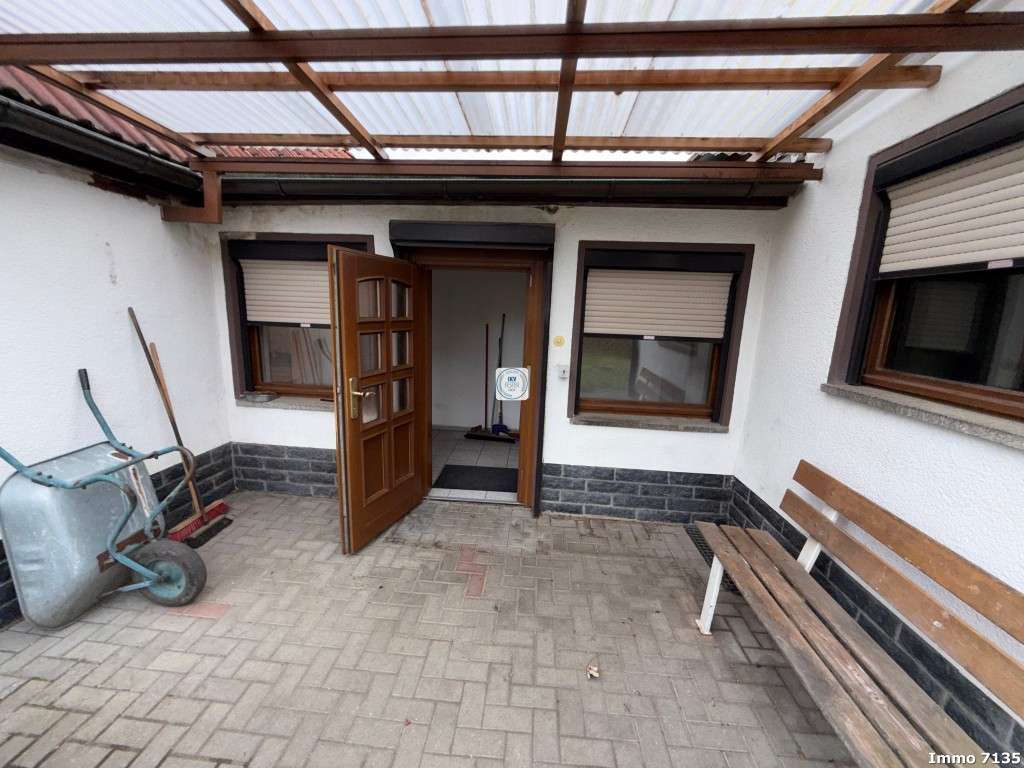 Immobilie in Neukieritzsch - Doppelhaushälfte mit sehr großen teilbaren Grundstück - Bild 3