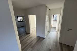 Sasel, schöne 4 Zimmerwohnung mit Tiefgarage in zentraler Lage – Schönsberg 1a, 22395 Sasel, Hamburg – Vorschaubild 10