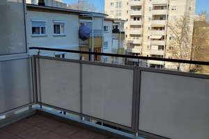 Geschmackvolle 1-Raum-Wohnung mit Balkon und EBK in Ludwigshafen