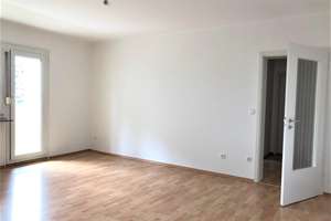 Helle 2-Zi. Wohnung mit Balkon in Erlangen nahe Siemens Campus / Wohnung kaufen