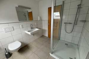 Moderne 3 Raumwohnung mit Balkon Nahe Elisabeth-Krankenhaus – Mönchengladbach – Vorschaubild 3