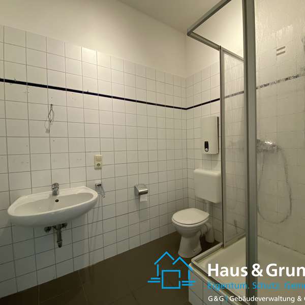 *** charmante 2-Zimmer-Wohnung - in ehem. Vorstadtvilla - kleine Terrasse - Blick ins Grüne ***