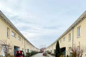 *Provisionsfrei* Ihr neuer Wohn(t)raum - Reihenmittelhaus in gefragter Lage! – Die vollständige Adresse der Immobilie erhältst du vom Anbieter., 1109 Hellerau/Wilschdorf, Dresden – Vorschaubild 2