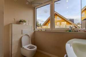 Design trifft Lebensqualität: Premium-Haus mit Pool und umfangreicher Ausstattung – Oberbergischer Kreis – Vorschaubild 39