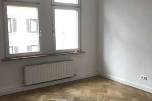 Kurzfristig! Sanierte 4-Zimmer-Altbau-Wohnung im Stuttgarter-Westen - provisionsfrei! – Schwabstraße 32, 70197 Rotebühl, Stuttgart – Vorschaubild 3