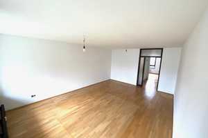Premium-Apartment mit Bad, Küche, großem Sonnen-Balkon und TG-Stellplatz in zentraler & ruhiger Lage – Marbacher Straße 17, 40597 Düsseldorf – Vorschaubild 13