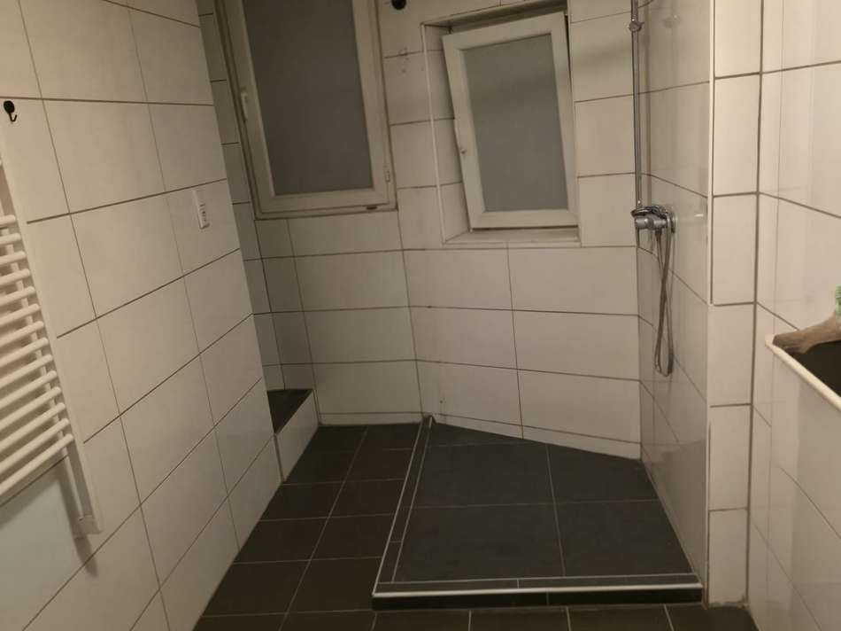 Badezimmer EG