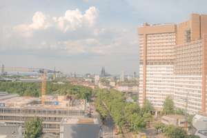 Panoramabalkon mit Dom im Blick in zentraler  Lage  - hier residieren Sie in der 12. Etage – Luxemburger Straße 124, 50939 Sülz, Köln – Vorschaubild 7